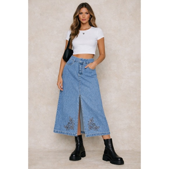 Liz Claiborne Dresses & Skirts - Y2K Liz Claiborne Jean Skirt Denim Midi Rhinestone Petite 4P Boho A-Line Cottage